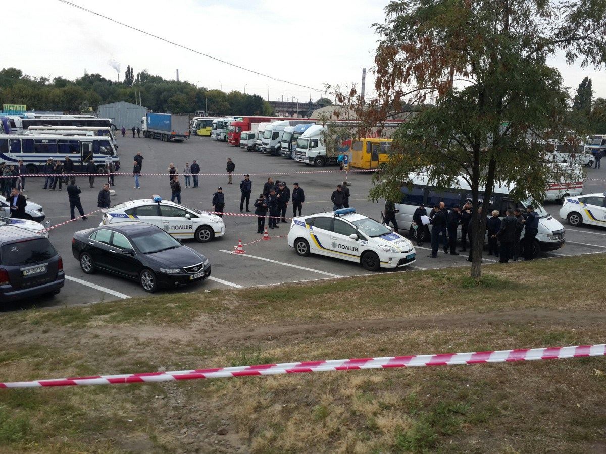 Полицейскую, получившую ранения во время нападения в Днепре, прооперируют