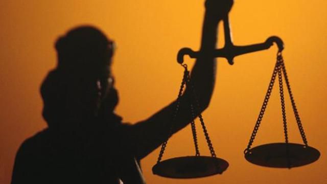 Порошенко подал в Раду "неотложный" законопроект Порошенко подал в Раду "неотложный" законопроект