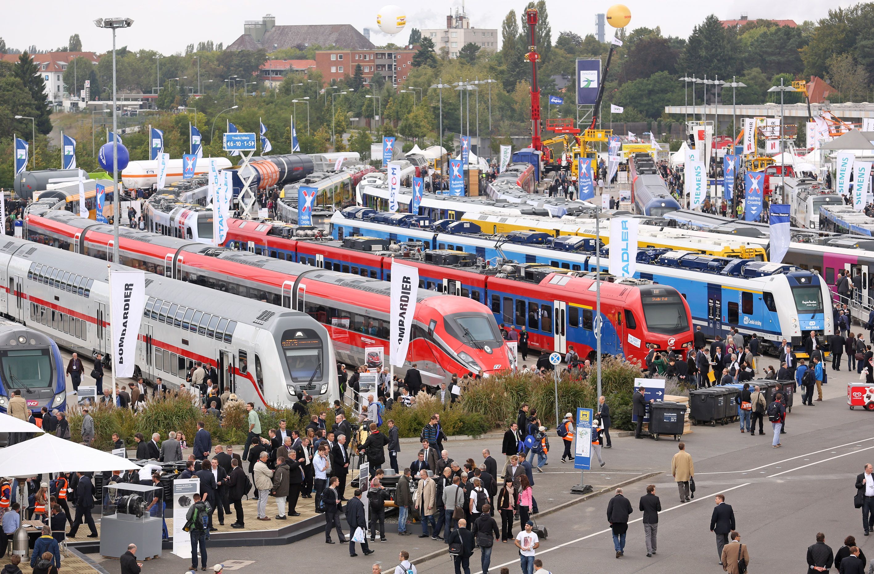 Победители проекта "Железнодорожник" посетили выставку InnoTrans в Берлине