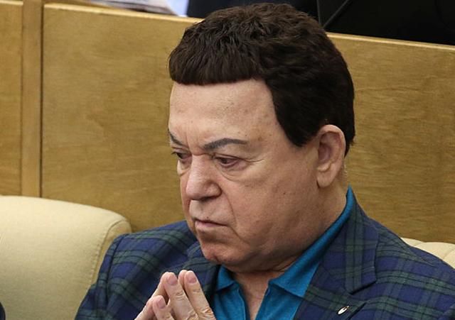 В соцсетях высмеяли слова Кобзона о Крыме В соцсетях высмеяли слова Кобзона о Крыме