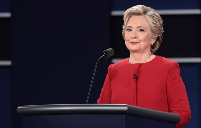 Клінтон переживає, що Трамп отримає доступ до ядерної зброї Клінтон переживає, що Трамп отримає доступ до ядерної зброї