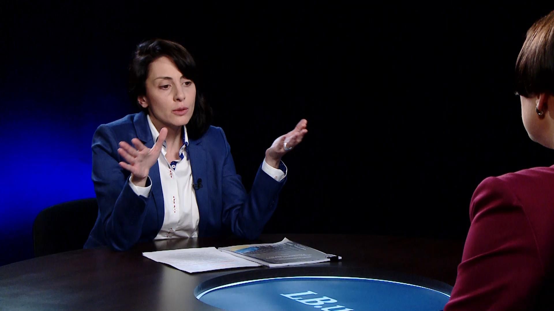 Нарушитель не должен выходить из машины без разрешения, – Деканоидзе Нарушитель не должен выходить из машины без разрешения, – Деканоидзе