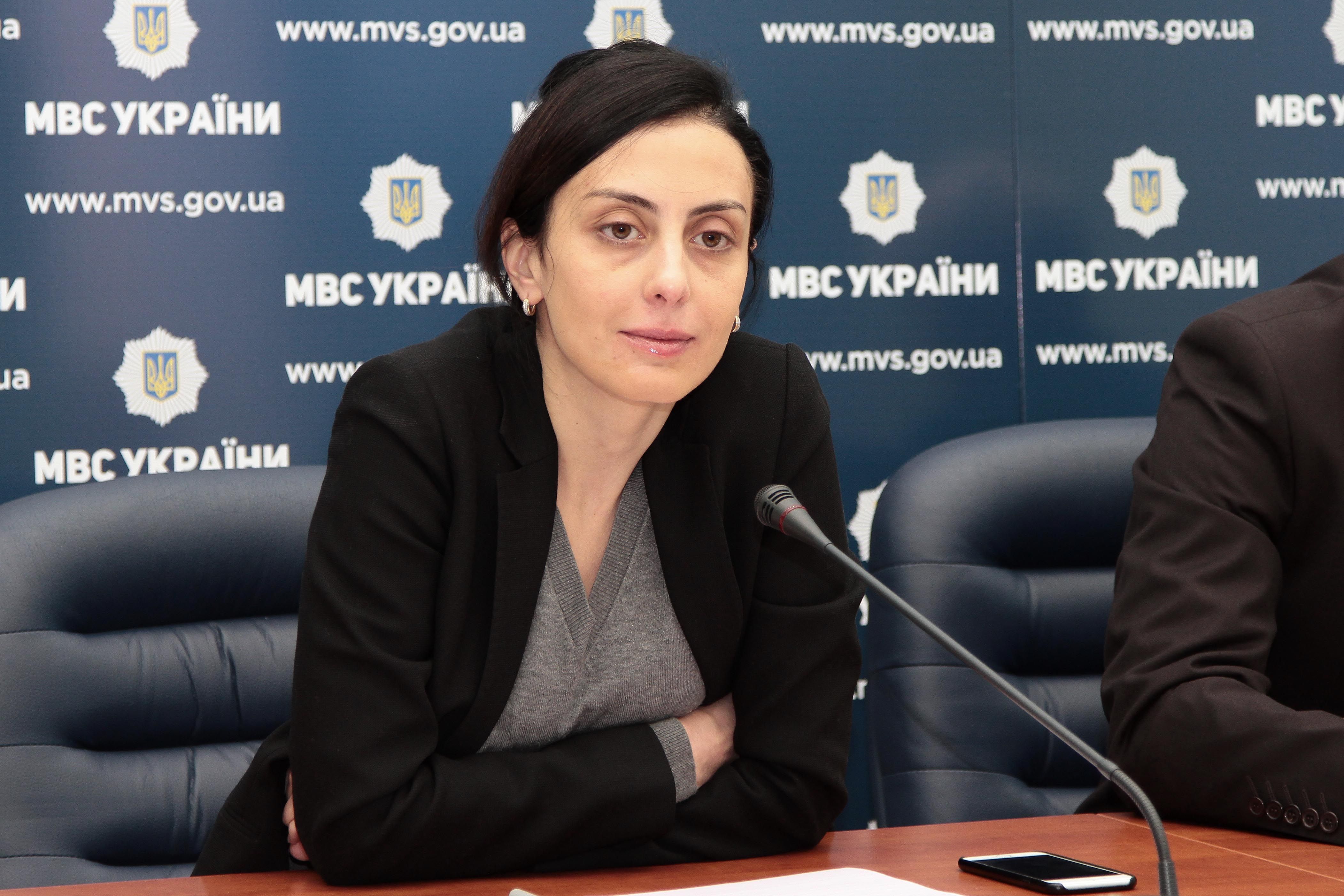 Депутаты хотят заслушать отчет Авакова и Деканоидзе