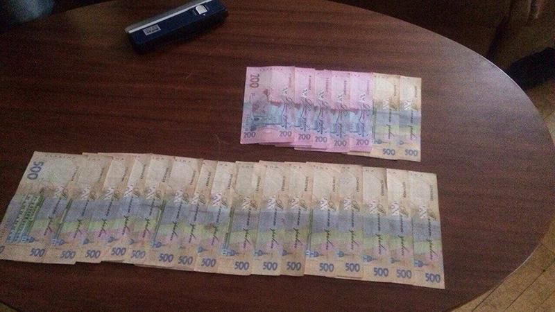 Київський чиновник вимагав хабар від іноземця Київський чиновник вимагав хабар від іноземця