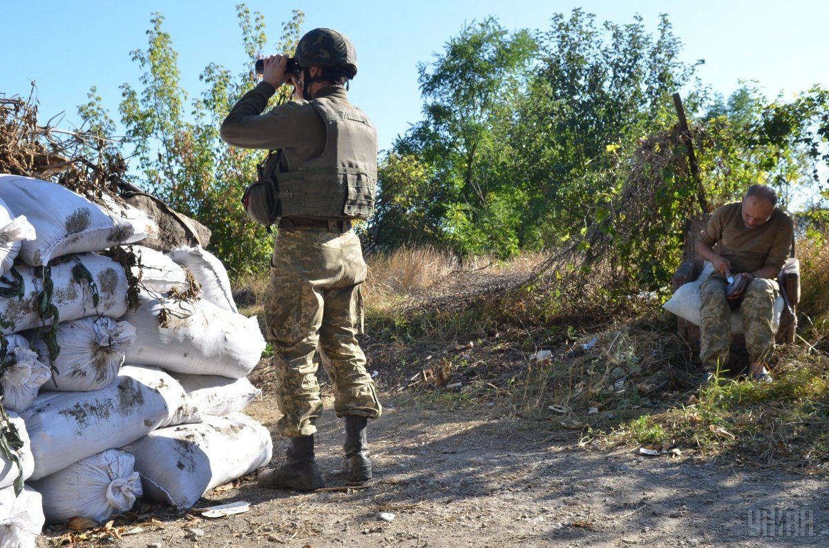 Украинские бойцы игнорируют провокации террористов