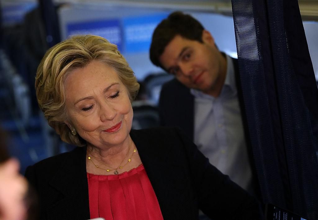 Экс-депутат Госдумы объяснил, почему Клинтон – прокремлевский кандидат Экс-депутат Госдумы объяснил, почему Клинтон – прокремлевский кандидат