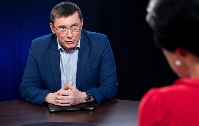 У нардепов могут забирать загранпаспорта: Луценко рассказал, у кого именно У нардепов могут забирать загранпаспорта: Луценко рассказал, у кого именно