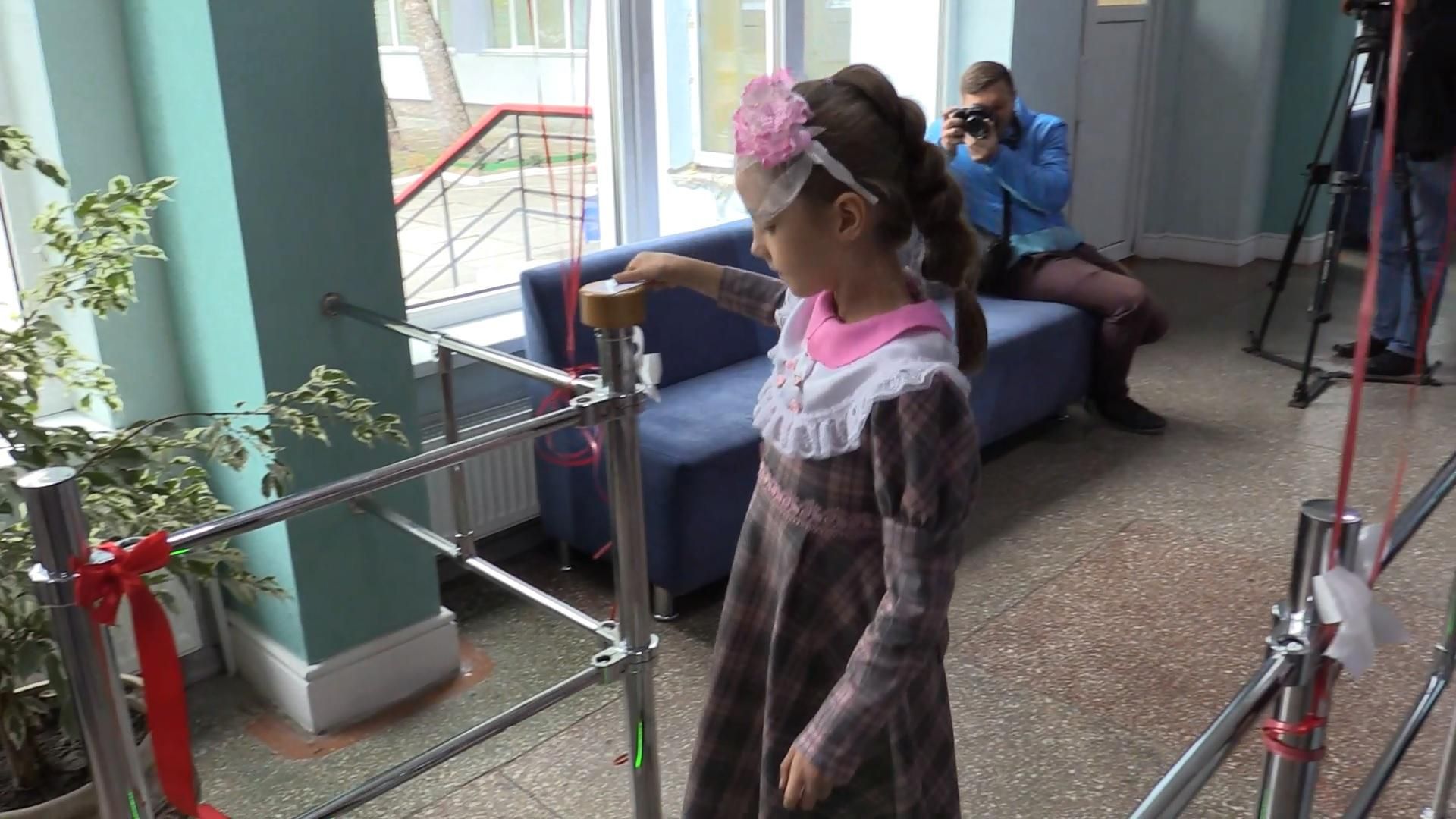 Черкаські школи хочуть обладнати системою безпеки та контролю Черкаські школи хочуть обладнати системою безпеки та контролю