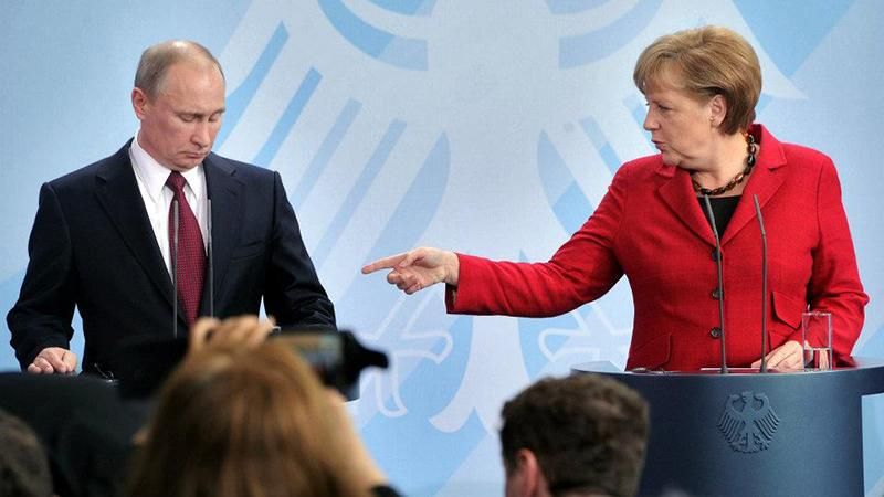 Меркель подзвонила Путіну після розмови з Порошенком 