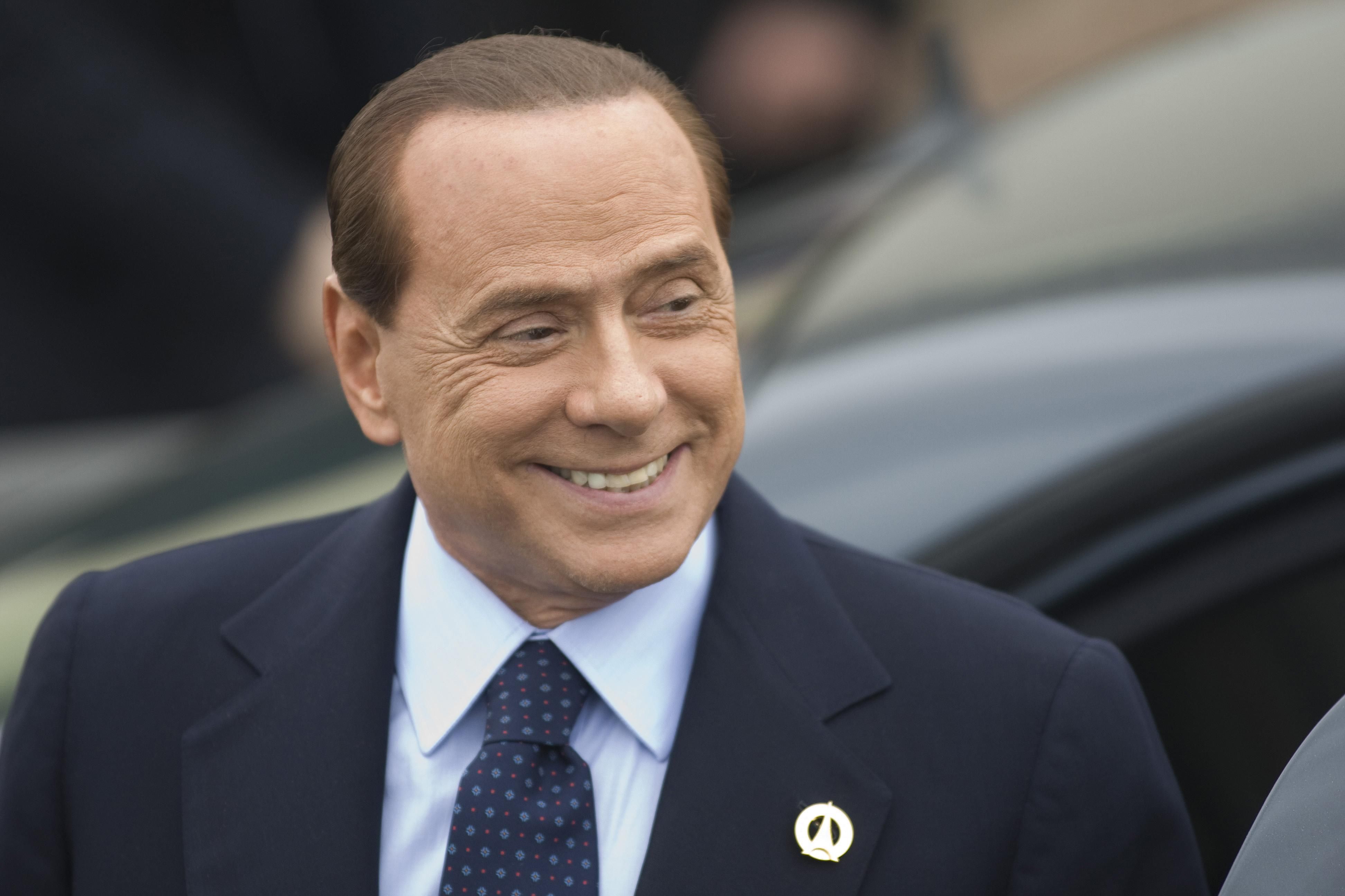 Берлускони 80 лет: громкие скандалы одиозного политика