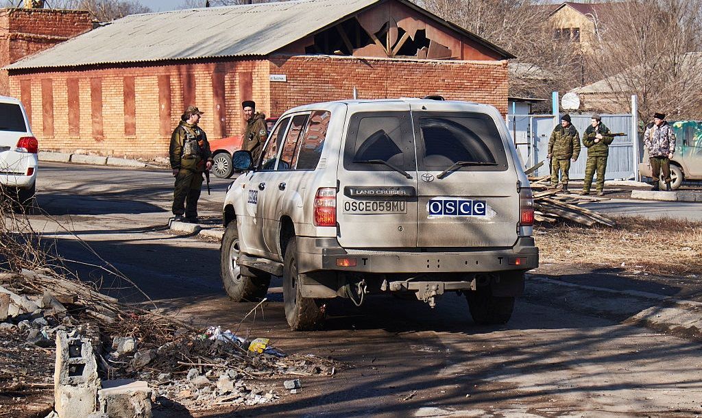Миссия ОБСЕ не может работать в зоне АТО из-за мин Миссия ОБСЕ не может работать в зоне АТО из-за мин