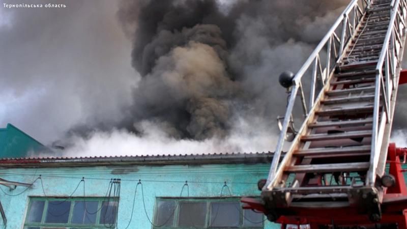 Залізничне депо горіло у Тернополі: з’явилися фото 