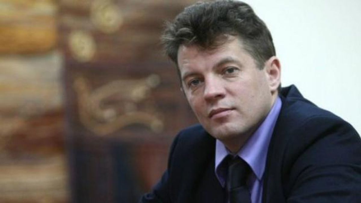 Зачем Россия задержала украинского журналиста Сущенко? Зачем Россия задержала украинского журналиста Сущенко?