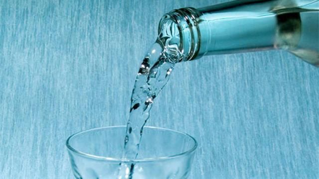 Смертельний алкоголь забрав життя вже 40 українців Смертельний алкоголь забрав життя вже 40 українців