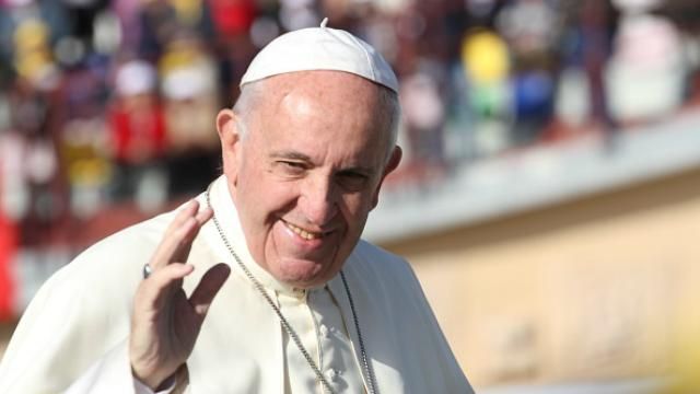 Папа Франциск удивил очередным неожиданным заявлением о геях и транссексуалах