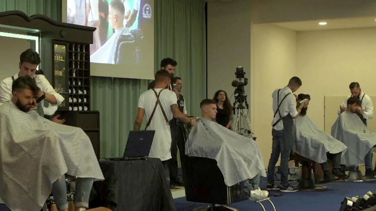 Ламберсексуали зібралися на міжнародному з'їзді барберів Ламберсексуали зібралися на міжнародному з'їзді барберів