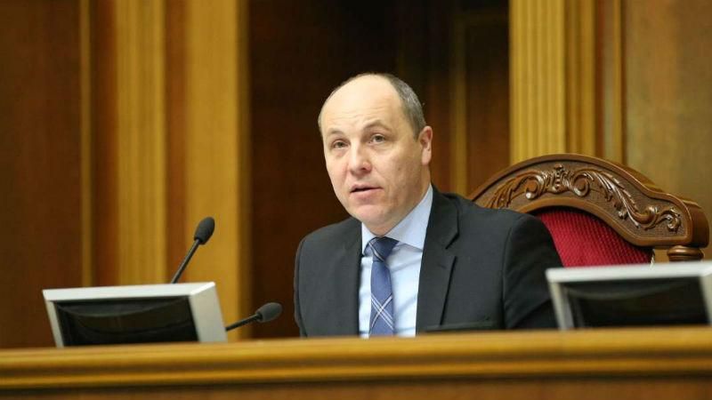 Парубий убежден, что большинство депутатов поддержат визовый режим с Россией Парубий убежден, что большинство депутатов поддержат визовый режим с Россией