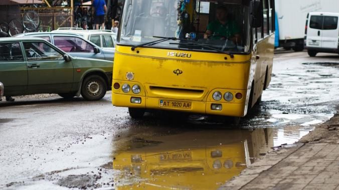 На водителя маршрутки, который выбросил под ливень школьника, ждет суровое наказание