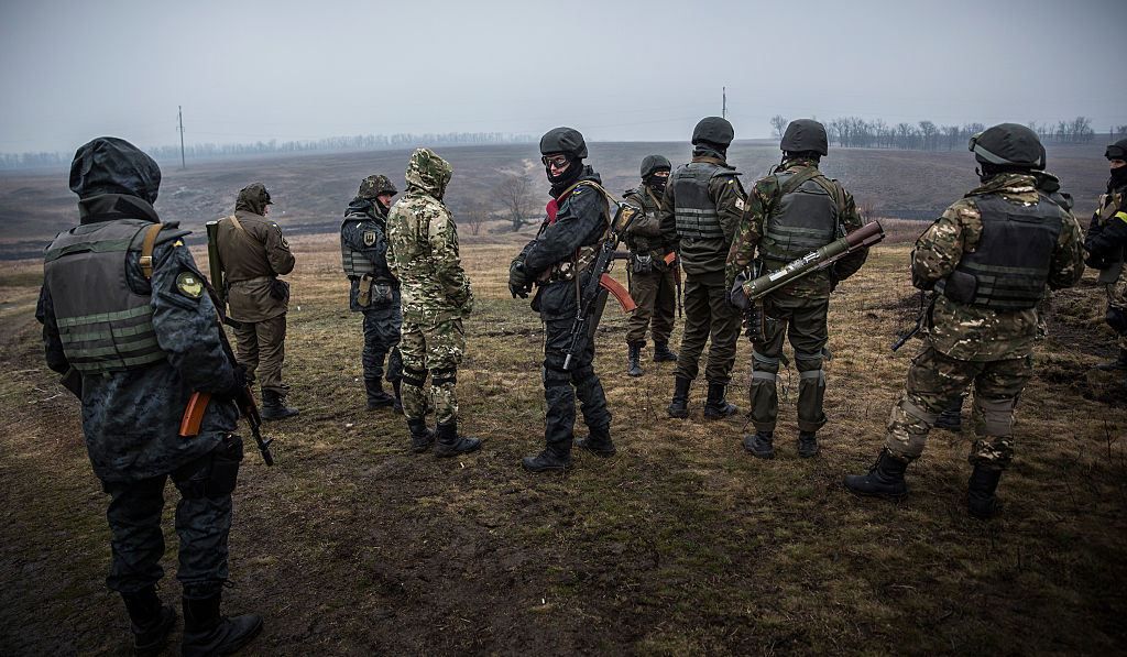 Активісти з Донбасу закликали Порошенка не відводити війська