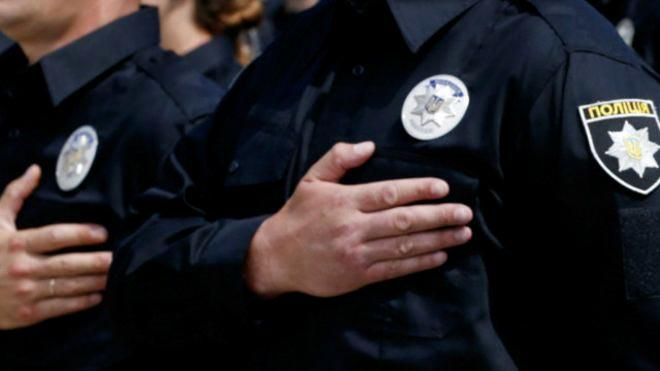 В полиции рассказали о героическом поступке столичных патрульных В полиции рассказали о героическом поступке столичных патрульных