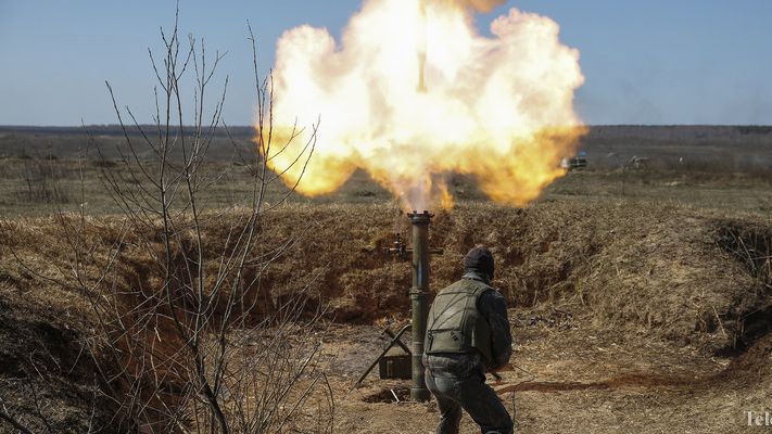 Вночі по Донбасу гатили з мінометів 82 та 120 калібрів, – штаб АТО Вночі по Донбасу гатили з мінометів 82 та 120 калібрів, – штаб АТО