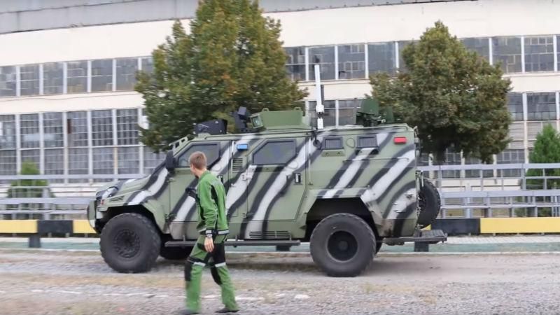 Машина, что воюет без бойца. Украинцы разработали беспилотный броневик Машина, что воюет без бойца. Украинцы разработали беспилотный броневик