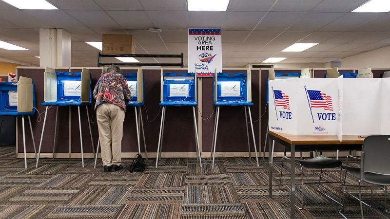 Американці мають змогу проголосувати за майбутнього президента достроково Американці мають змогу проголосувати за майбутнього президента достроково