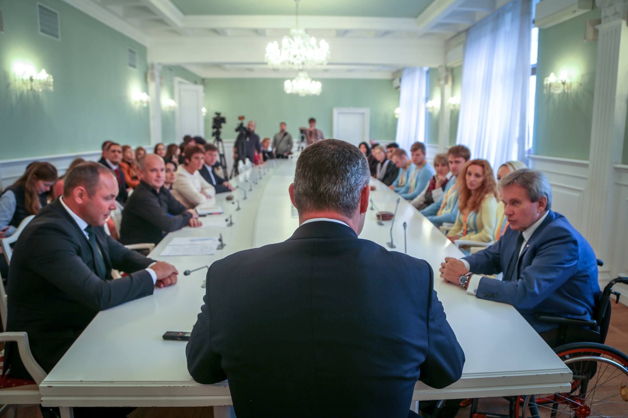 Кличко пообещал паралимпийцам очень щедрые подарки Кличко пообещал паралимпийцам очень щедрые подарки