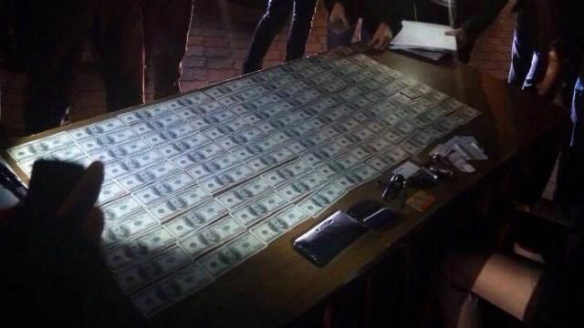 В НАБУ эффектно "отпраздновали" неделю судебной реформы: задержали судью-взяточника В НАБУ эффектно "отпраздновали" неделю судебной реформы: задержали судью-взяточника