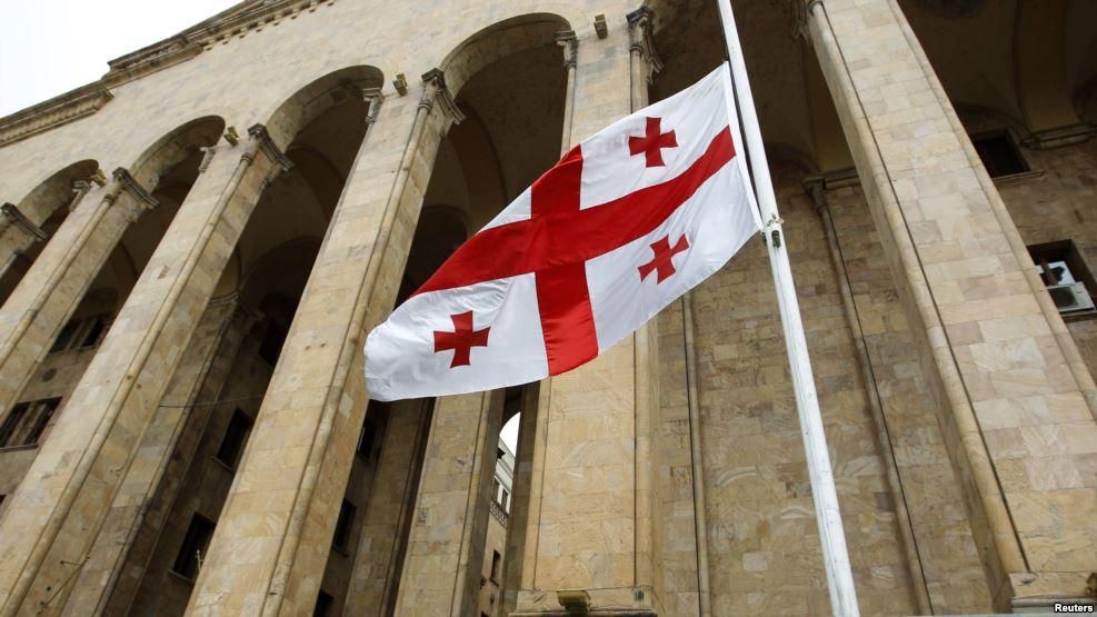 На парламентский выборах в Грузии избили наблюдателей от партии Саакашвили На парламентский выборах в Грузии избили наблюдателей от партии Саакашвили