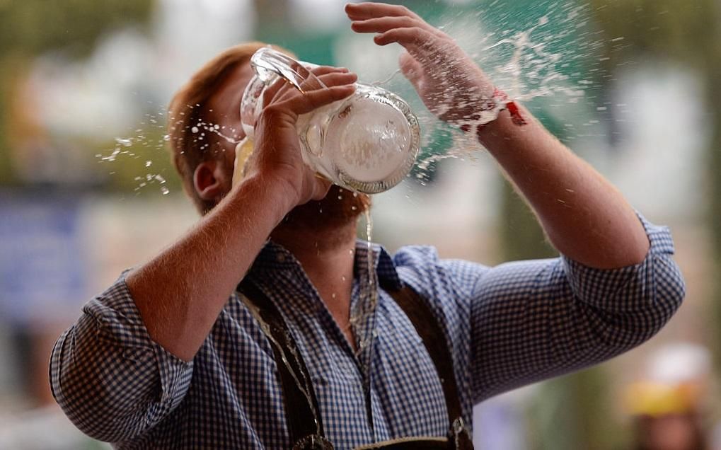 Ученые выяснили, почему люди ведут себя неадекватно, когда напьются