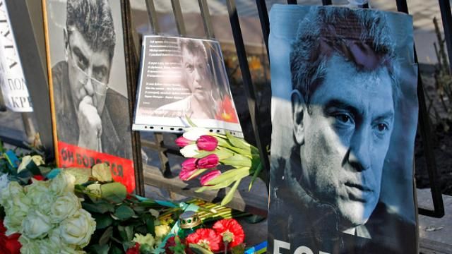 Сьогодні йому б виповнилось 57: Порошенко вшанував пам’ять Нємцова Сьогодні йому б виповнилось 57: Порошенко вшанував пам’ять Нємцова