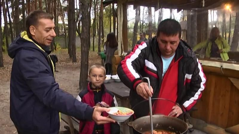 Як іноземці варили український борщ