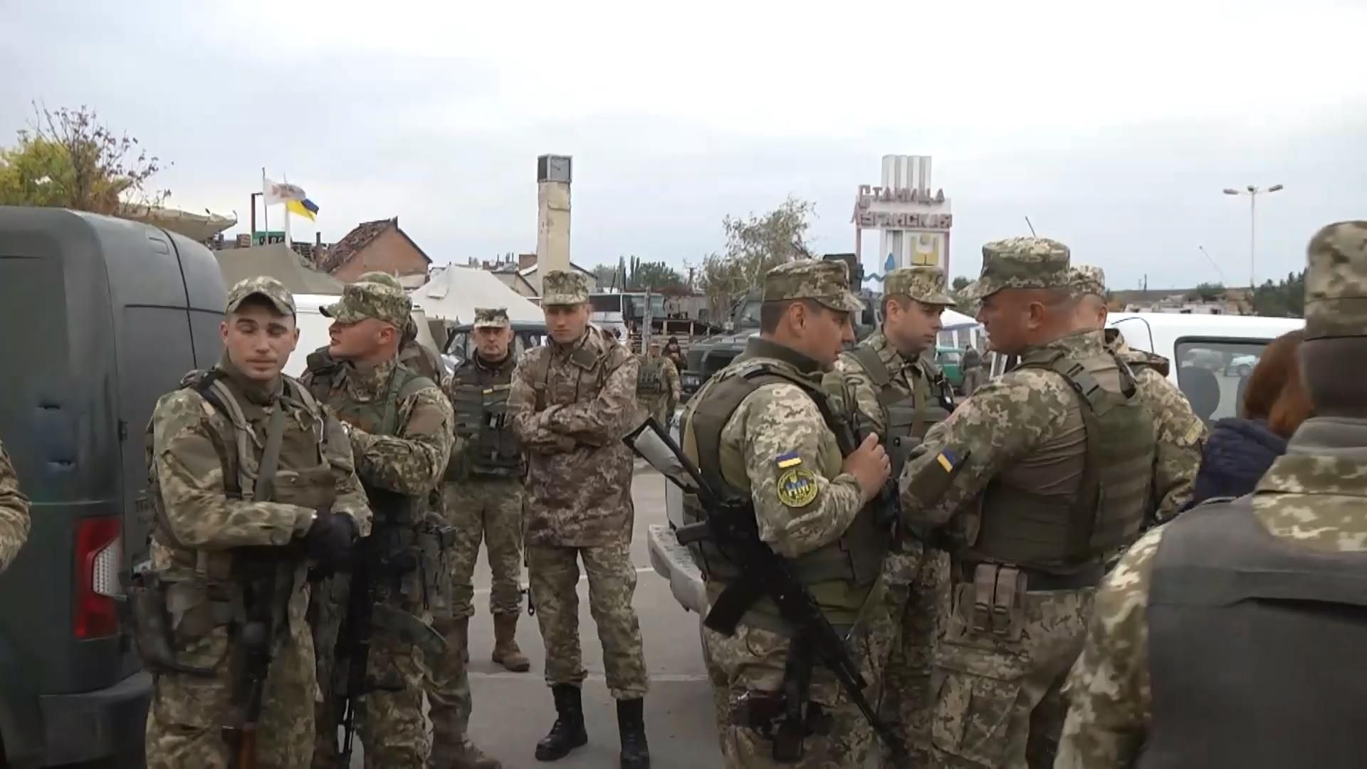 Почему в Станице Луганской не произошел отвод войск