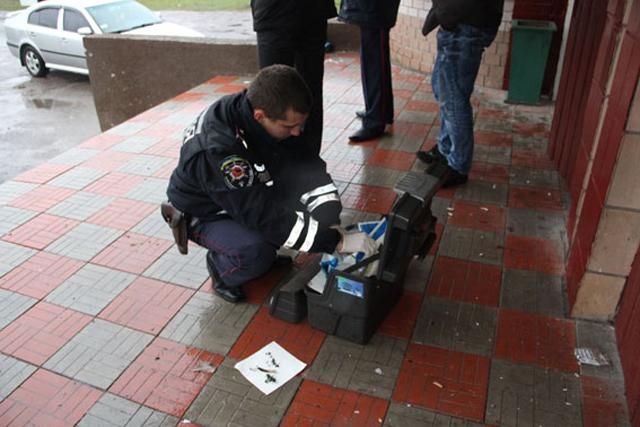 Гранату кинули у натовп людей на Чернігівщині Гранату кинули у натовп людей на Чернігівщині