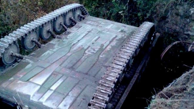 Военные на БМП устроили головокружительную аварию на Львовщине Военные на БМП устроили головокружительную аварию на Львовщине