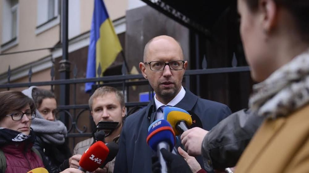 Яценюк: Політична демагогія, що будівництво державного кордону повинно бути зупинено – це злочин Яценюк: Політична демагогія, що будівництво державного кордону повинно бути зупинено – це злочин