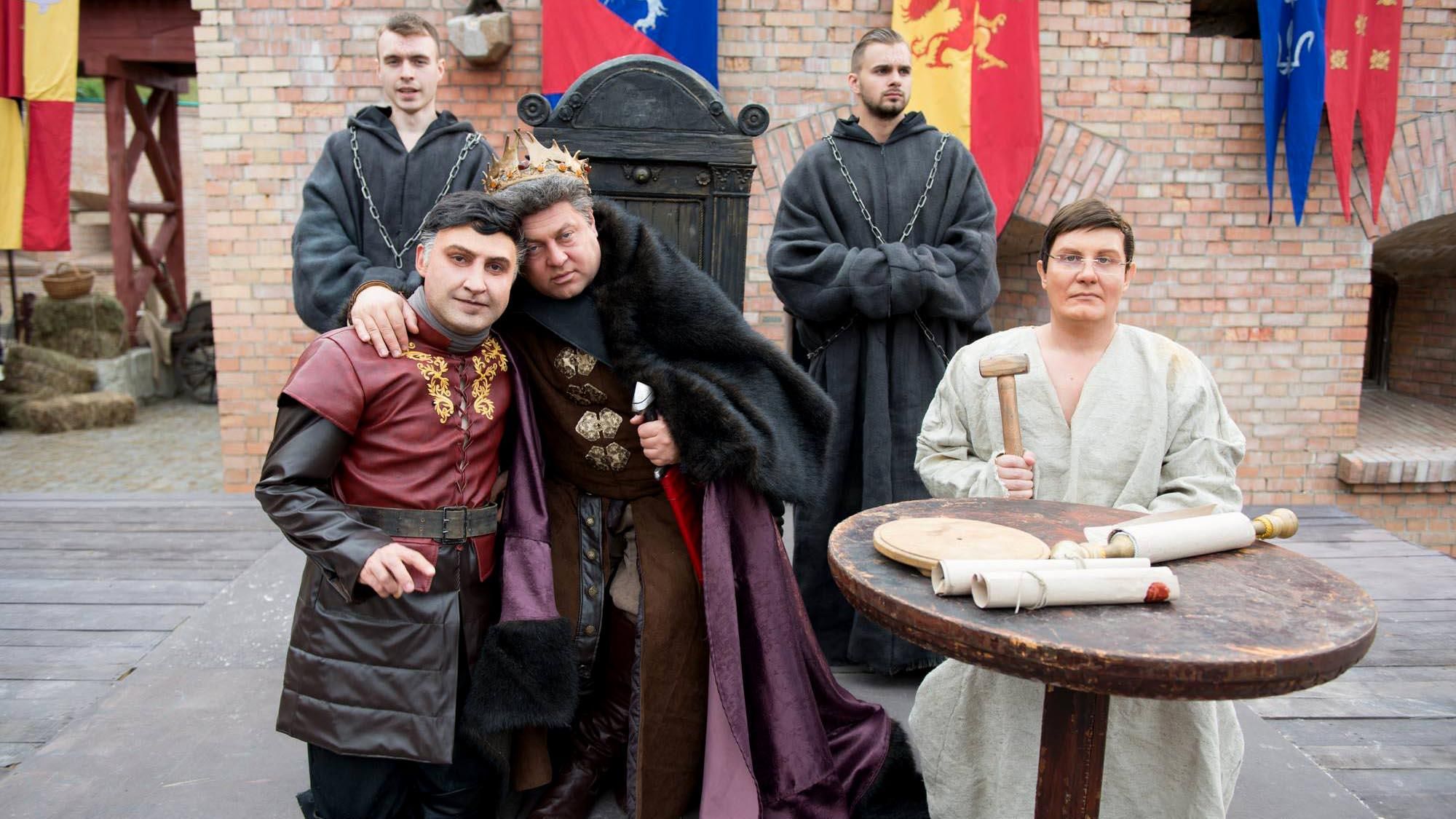 "Квартал 95" снял яркую пародию на украинскую власть "Квартал 95" снял яркую пародию на украинскую власть