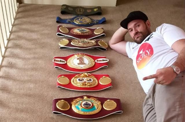 Фьюри решил сдать свой пояс чемпиона мира по боксу