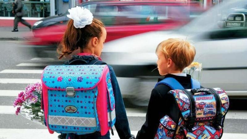 Водитель сбил ребенка возле школы в Киеве Водитель сбил ребенка возле школы в Киеве