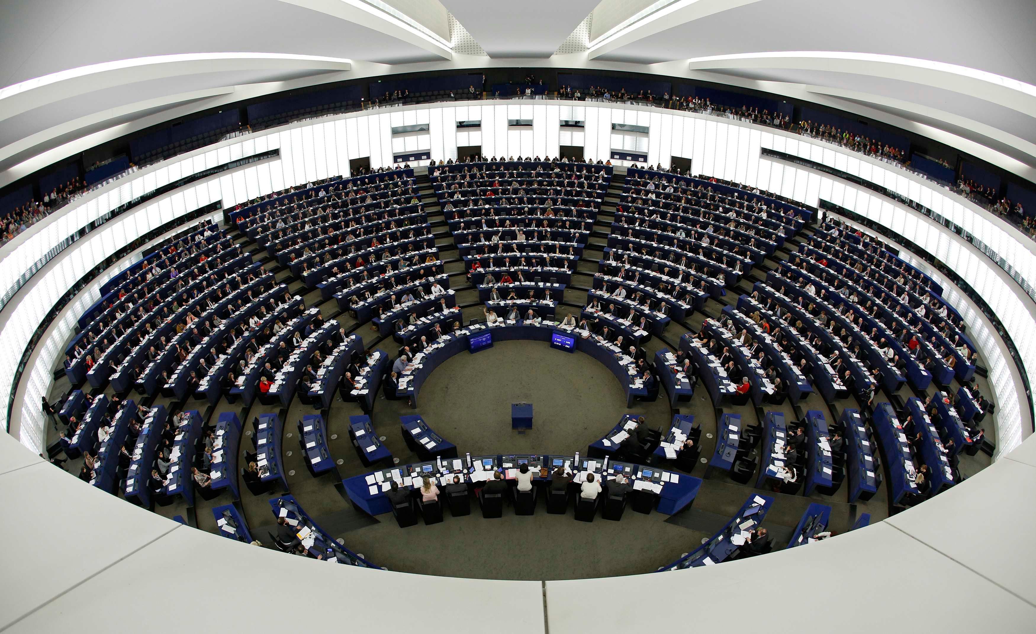 Рада Європи вимагає в Росії вивести війська з України Рада Європи вимагає в Росії вивести війська з України