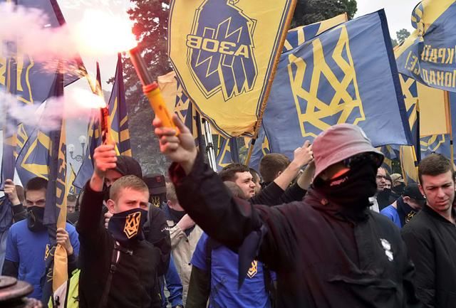 "Азов" створює політичну партію "Азов" створює політичну партію