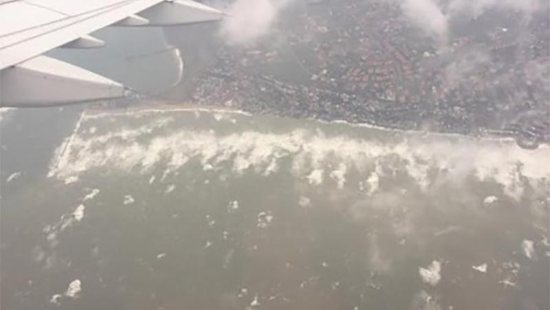 Шторм с неба: одессит снял поразительное видео Шторм с неба: одессит снял поразительное видео