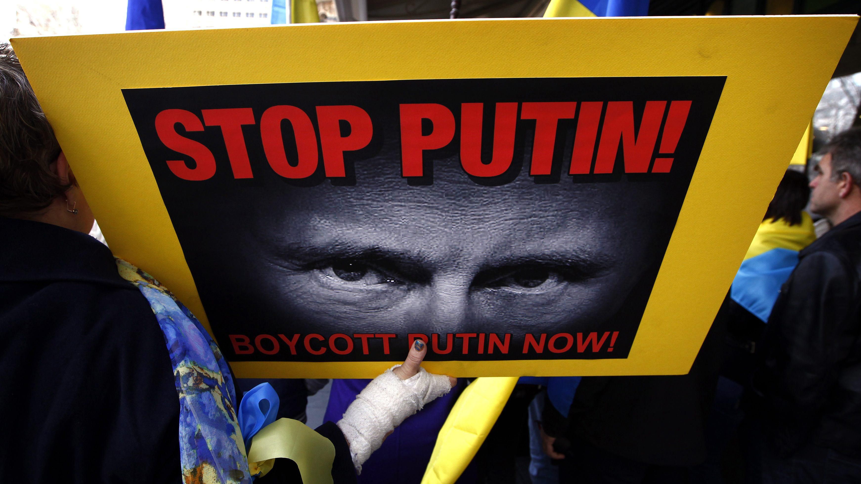 Страны ЕС не исключают новые санкции против России Страны ЕС не исключают новые санкции против России