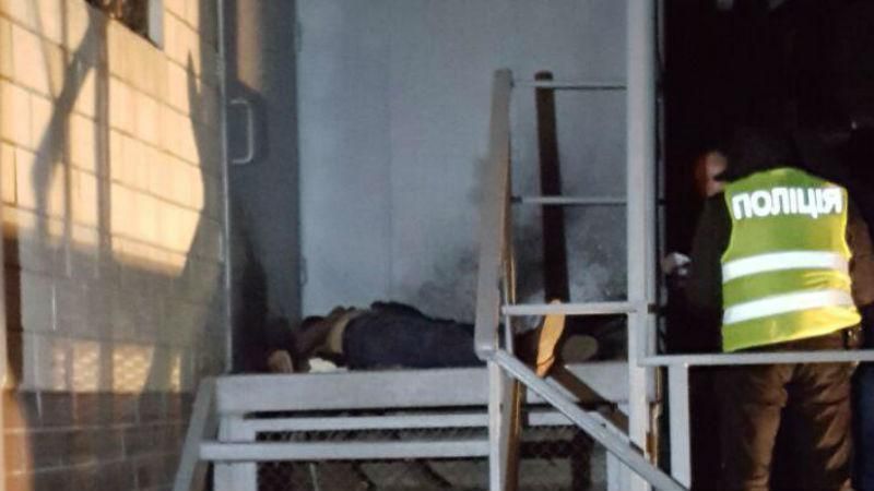 Неизвестный мужчина подорвал себя гранатой: появились фото с места трагедии Неизвестный мужчина подорвал себя гранатой: появились фото с места трагедии