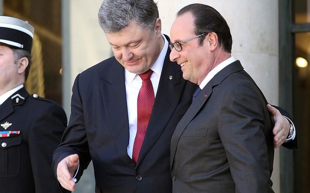 Порошенко поговорив з Байденом та Олландом про Донбас Порошенко поговорив з Байденом та Олландом про Донбас