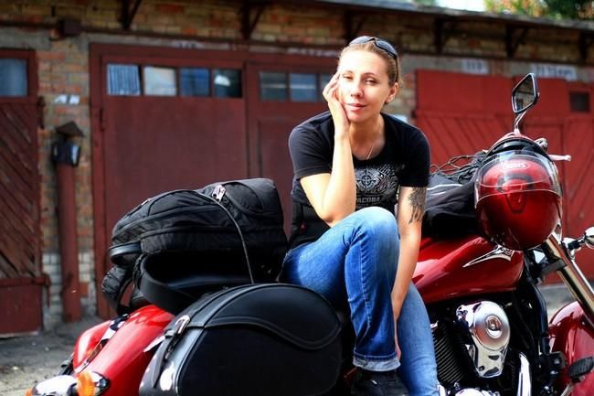 Анна Гречишкіна – українка, яка вирушила в навколосвітню подорож на мотоциклі