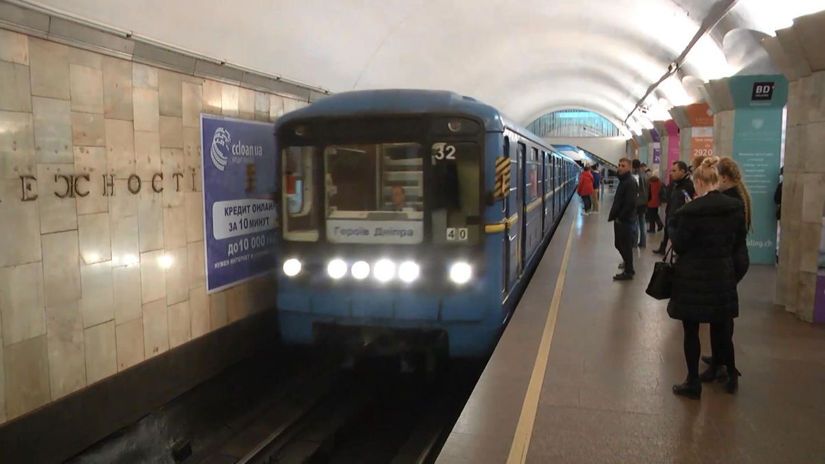 Чому київське метро страждає від постійних підтоплень Чому київське метро страждає від постійних підтоплень