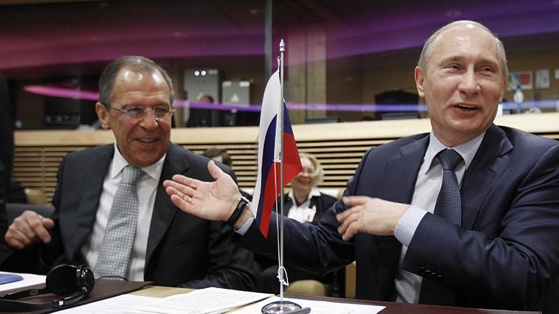 З Росією розмовляють, а вона тим часом пакостить, – дипломат З Росією розмовляють, а вона тим часом пакостить, – дипломат