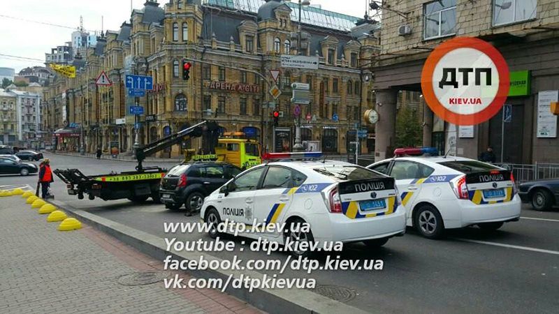 Сотрудник посольства Азербайджана устроил серьезное ДТП в Киеве